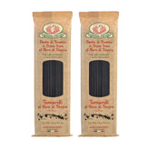 Rustichella d'Abruzzo paquete frontal de tonnarelli al nero de seppia, presentación atractiva
