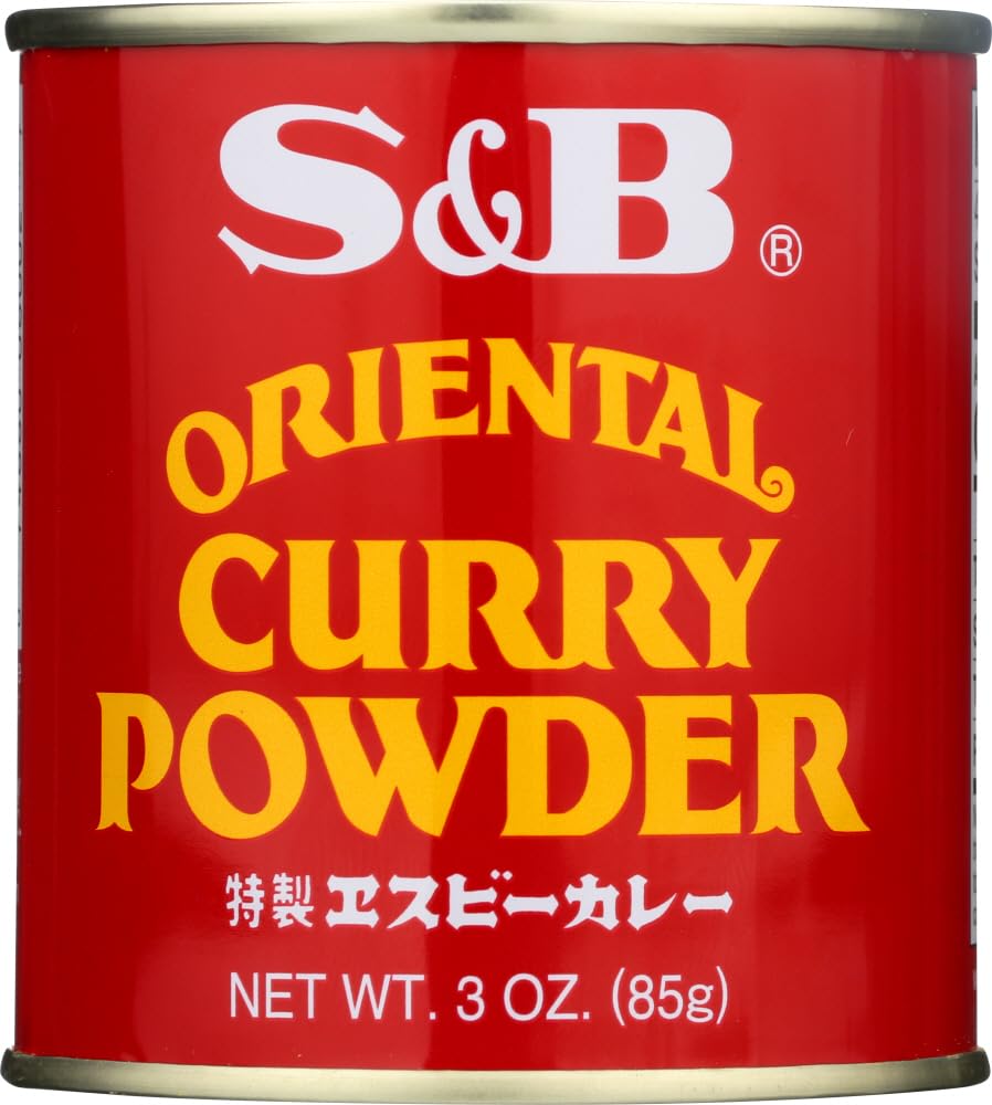 S & B curry powder lata frontal mostrando diseño y tamaño práctico