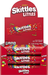 Skittles Littles tubo frente mostrando colores y conveniencia para compartir