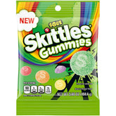SKITTLES pack frontal mostrando las 12 bolsitas, variedad práctica