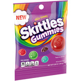 Skittles mostrando el frente del empaque Wild Berry y su atractivo visual