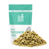 Slofoodgroup cardamomo en vaina vista frontal con envase, aroma conservado