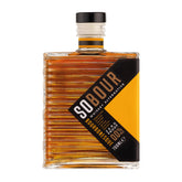 Think Distributors SOBOUR botella frontal 700ml mostrando diseño y presencia