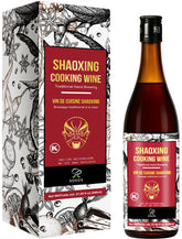 Soeos botella frontal Shaoxing 640 mL mostrando etiqueta clara y uso
