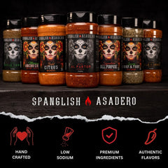 Spanglish Asadero envase 5oz junto a cucharas para referencia de tamaño