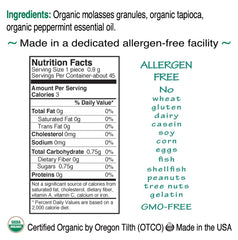 St. Claire's Organics detalle de textura de menta y gránulos de melaza que resaltan sabor natural