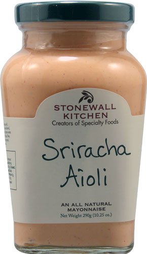 Stonewall Kitchen frasco delantero mostrando etiqueta y aspecto cremoso, ideal para sándwiches