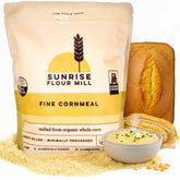 Sunrise Flour Mill paquete frontal mostrando la marca y beneficio natural