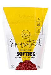 Supernatural envase frontal Richest Red Softies 16oz muestra color vibrante y práctico cierre