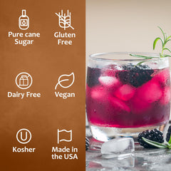 Syruvia jarabe vertido en té helado aportando sabor y color
