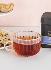 Taylors of Harrogate taza servida resaltando aroma y sabor equilibrado