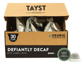 Tayst paquete frontal de 30 cápsulas K-Cup con sabor oscuro y sin cafeína
