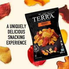 Terra bolsa abierta con chips dentro demostrando porción individual y color