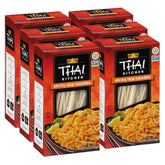 Thai Kitchen paquete frontal mostrando fideos sin gluten y beneficios
