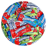 THE HAMPTON CANDY COMPANY bolsa frontal con Airheads Mini Bars mostrando variedad