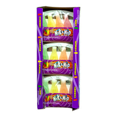 Tootsie Roll Nik L Nip detalle de la cera masticable que facilita su uso y diversión