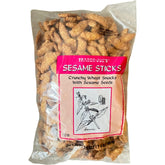 TJ's paquete frontal de Sesame Sticks mostrando marca y tamaño para compartir