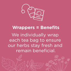 Traditional Medicinals taza con infusión humeante, mostrando una bebida reconfortante para madres
