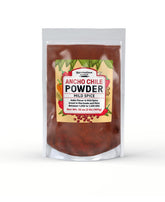 Unpretentious empaque frontal de polvo de chile ancho mostrando bolsa resellable y marca