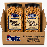 Utz barril frontal mostrando pretzels con cierre resellable y frescura prolongada
