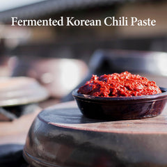 Wang gochujang en sartén salteando verduras, añade sabor intenso