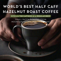 World's Best Half Caff cápsula detalle que evidencia sello reciclable y frescura