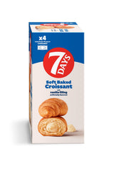 7Days croissant en mano para mostrar el tamaño portátil