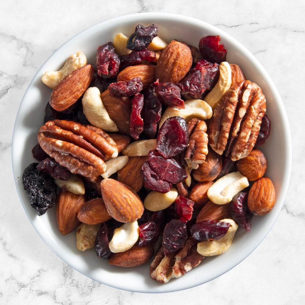 A Gift Inside cesta con cinta Happy Birthday para entrega inmediata festiva