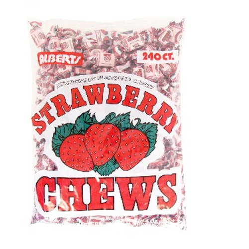 Albert's empaque frontal de Strawberry Fruit Chews mostrando diseño y tamaño práctico