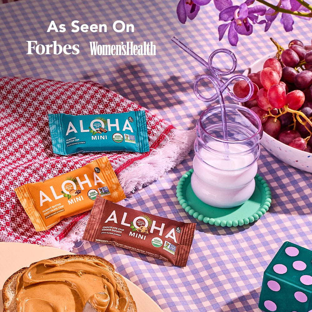 ALOHA barra en mano para comparar tamaño y llevar como snack portátil