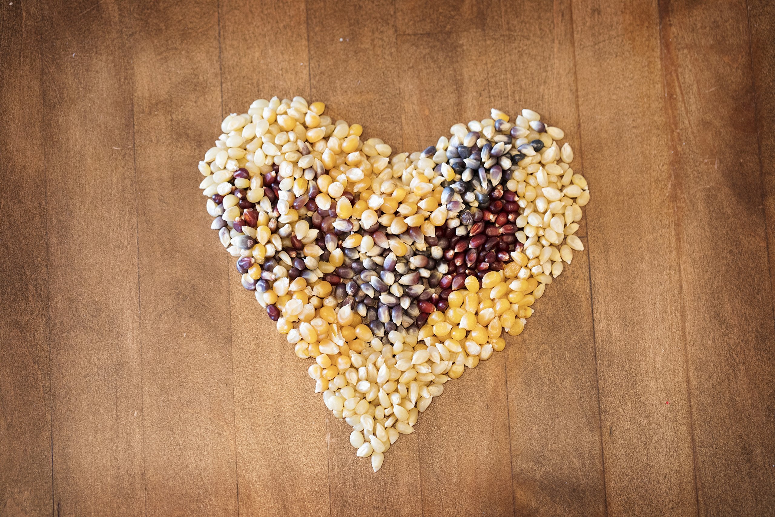Amish Country Popcorn palomitas ya hechas mostrando textura crujiente y aireada