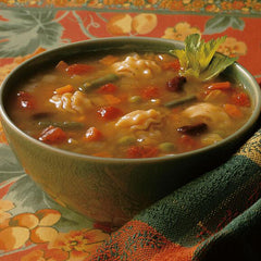 Taza servida de Amy's Minestrone listo para comer, comida rápida nutritiva