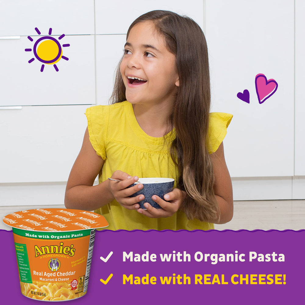 Annie's detalle del sobre de queso cheddar envejecido y fácil mezcla