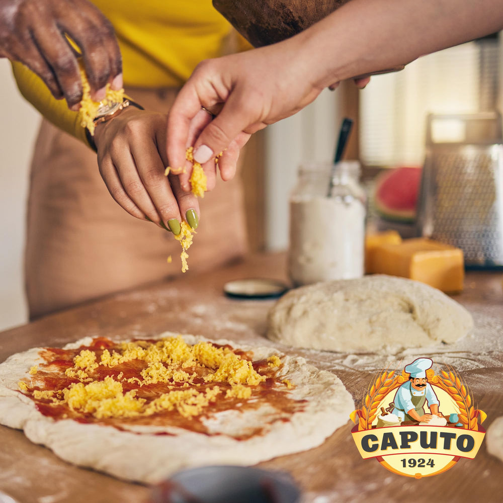 Antimo Caputo escena de cocina con ingredientes para pizza y pan casero