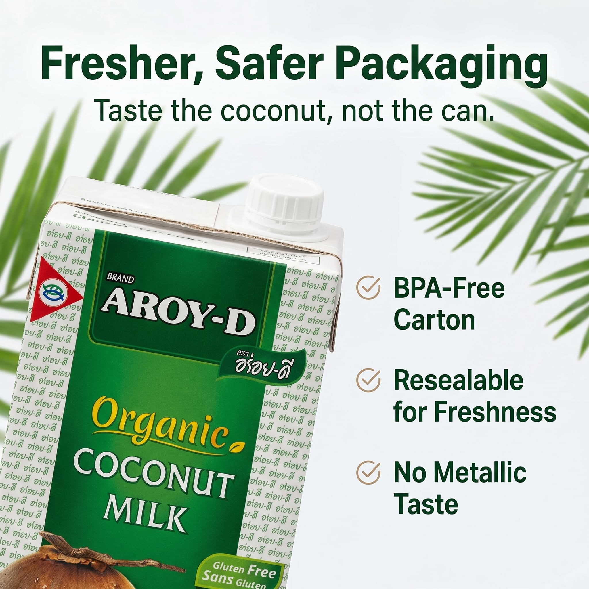Aroy-D leche de coco vertiéndose en batido para consistencia suave