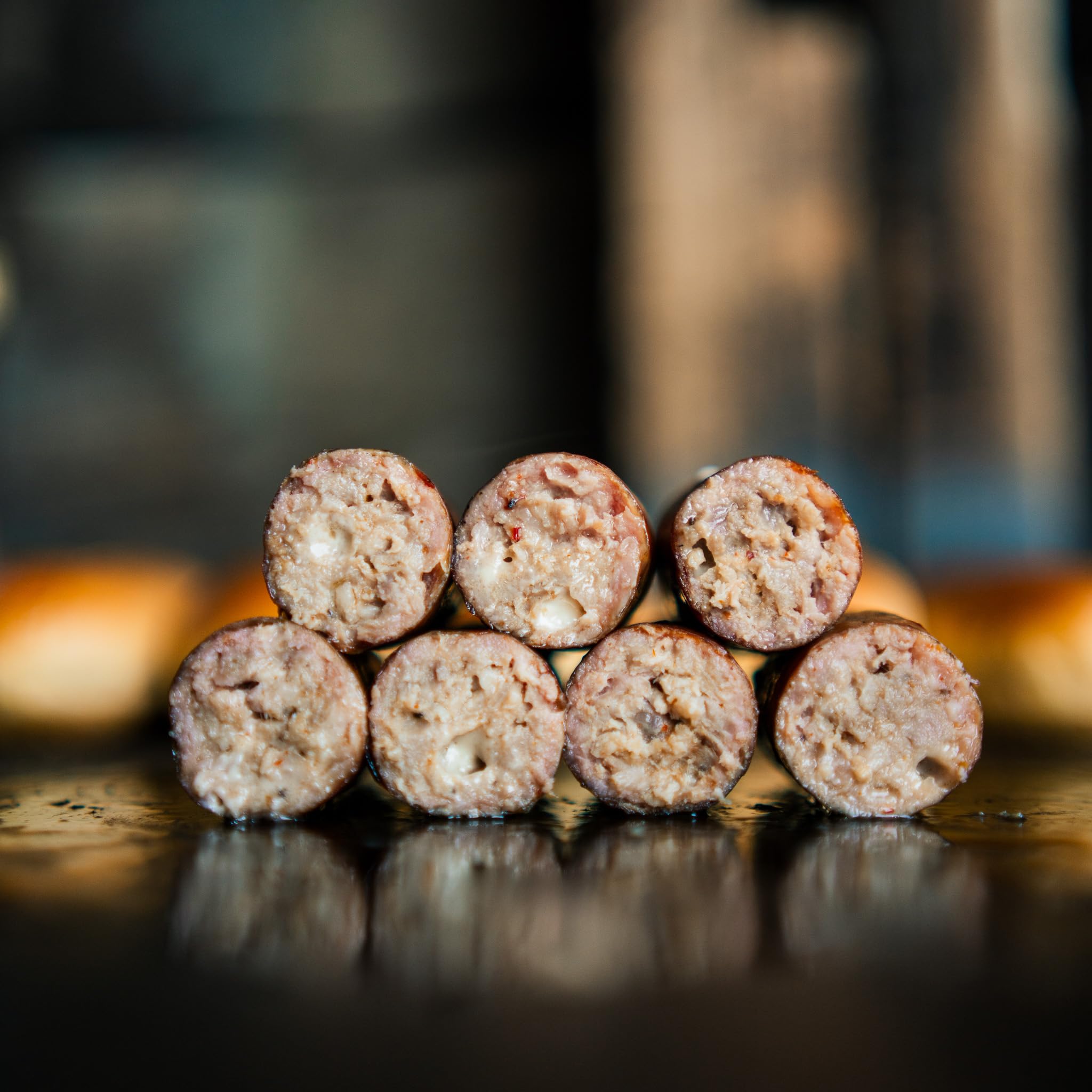 Bearded Butcher Blend Seasoning escena de parrilla ideal para reuniones al aire libre