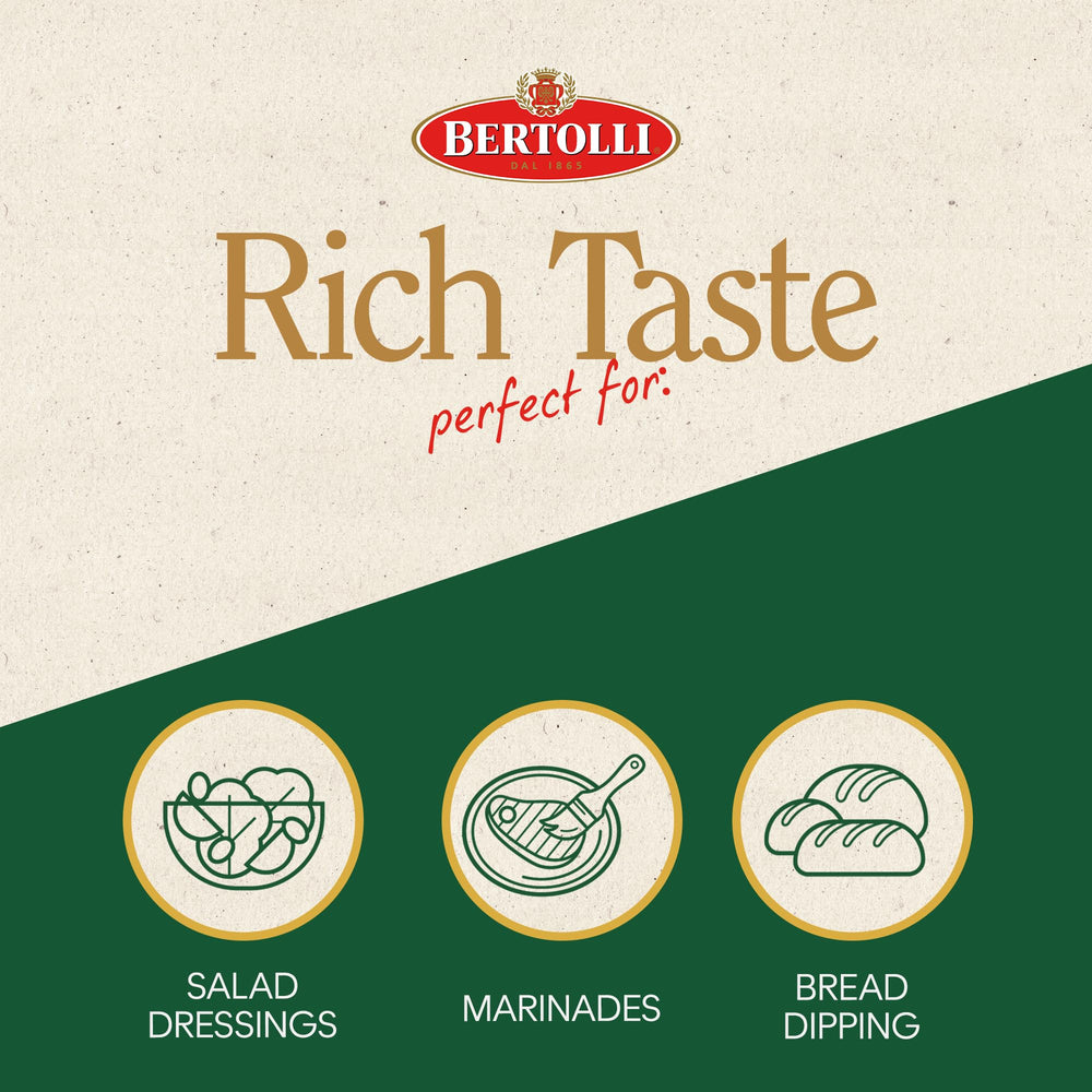 Bertolli vertiendo aceite en ensalada para aportar sabor mediterráneo