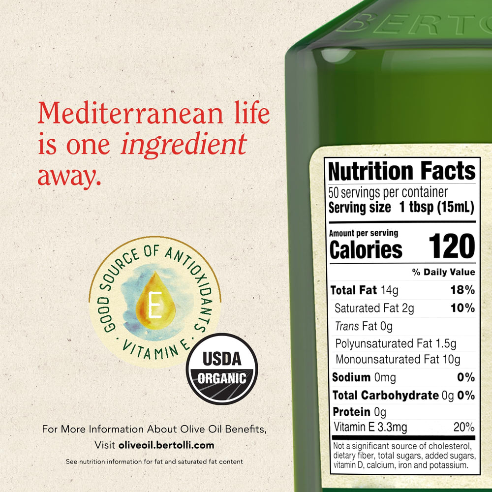 Bertolli vertiendo aceite sobre ensalada realza sabor y brillo