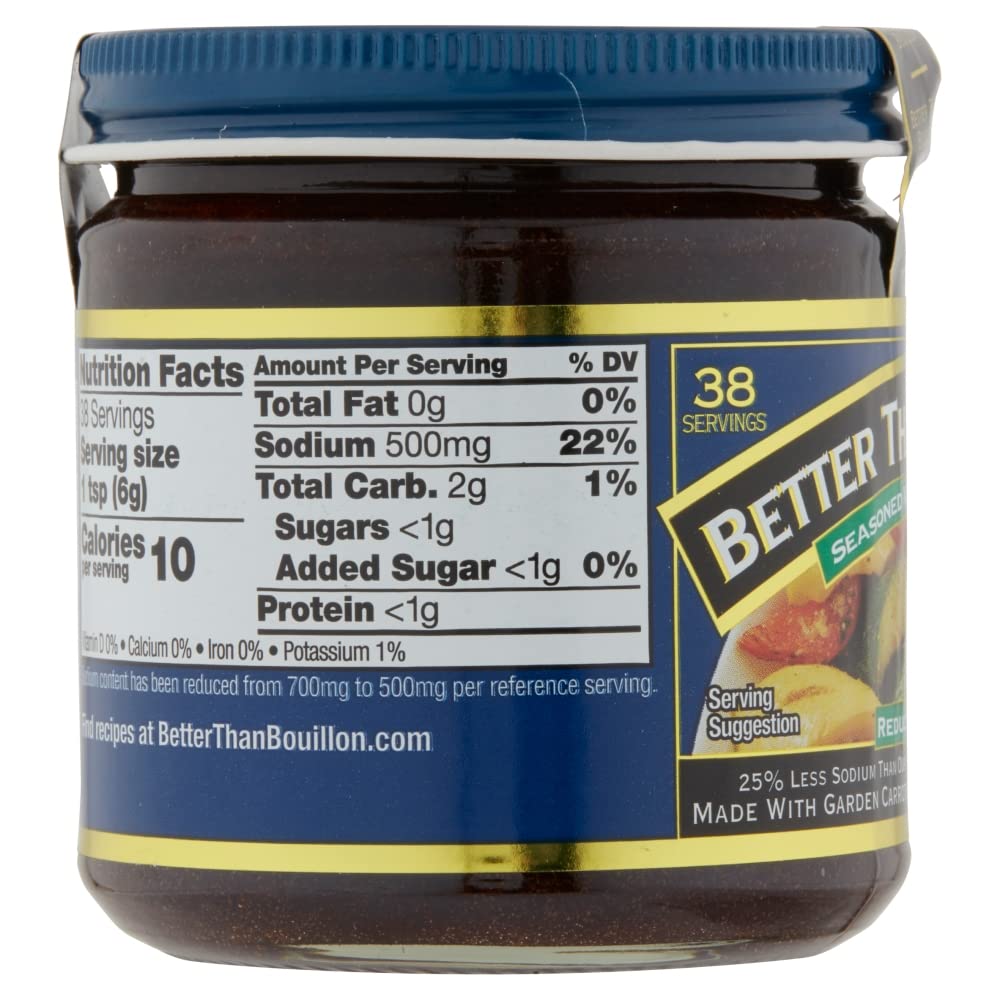 Better Than Bouillon ingredientes naturales como zanahoria y tomate en una tabla