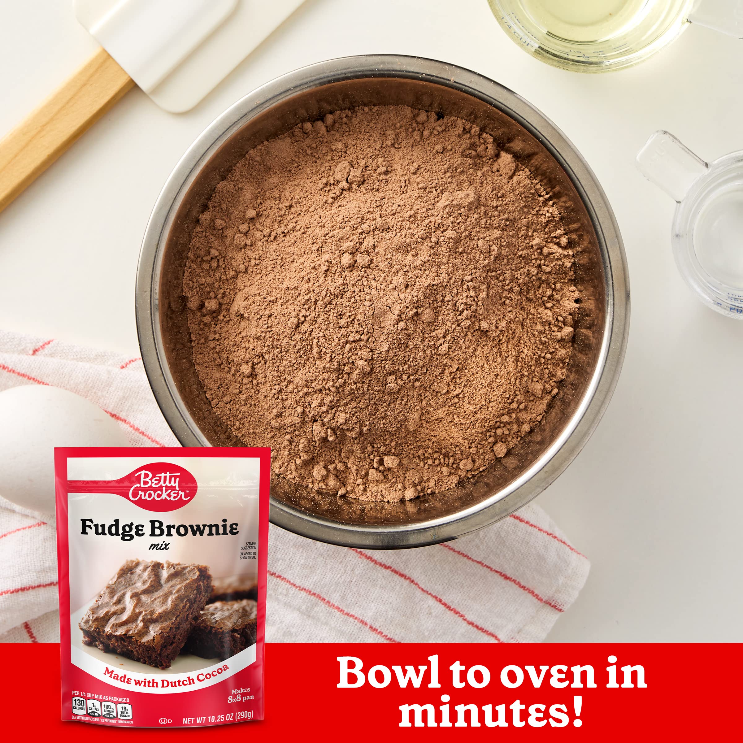Betty Crocker brownies servidos en plato listos para degustar