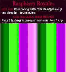 Bigelow Raspberry Royale bolsita en taza con infusión rojiza, sabor afrutado listo para beber