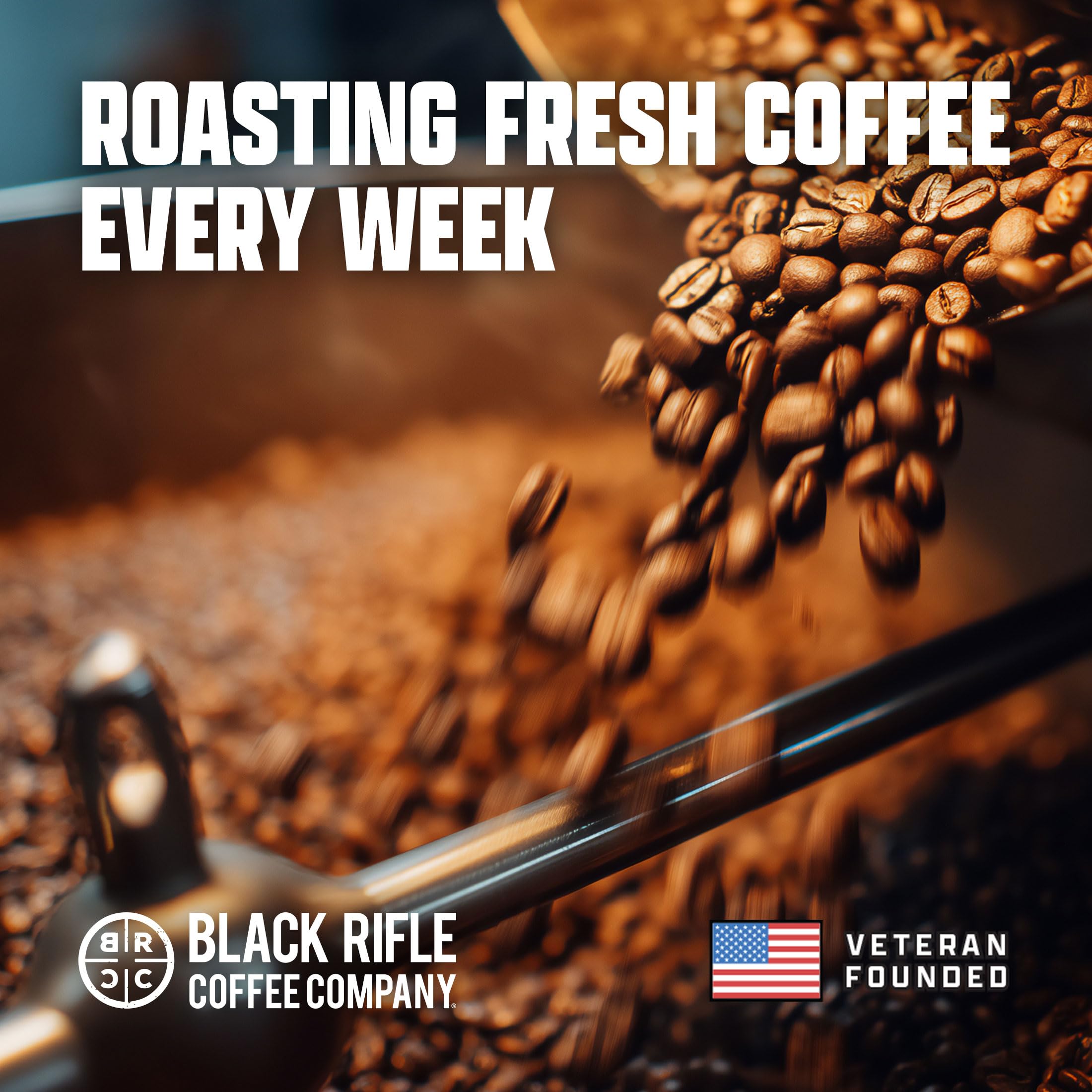 Black Rifle Coffee etiqueta con origen y tostado, detalle de granos Arábica