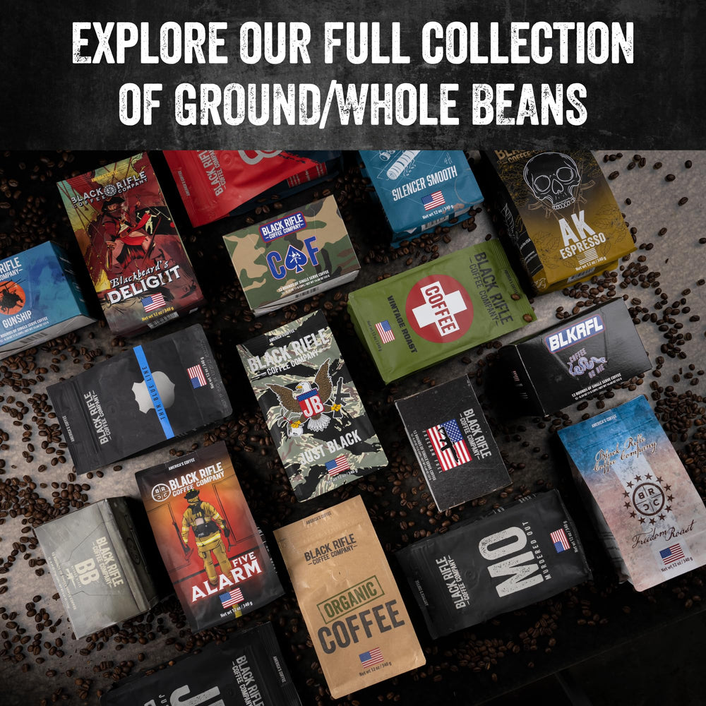 Black Rifle Coffee momento de oficina con personas disfrutando café robusto