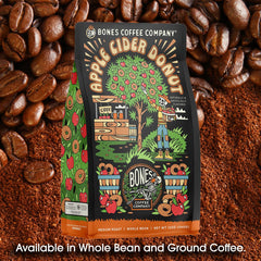 Prensa francesa con Bones Coffee Company Apple Cider Donut resaltando cuerpo