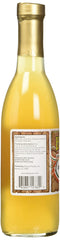 Boscoli Family botella en mano para comparar escala y capacidad de 12.7 oz
