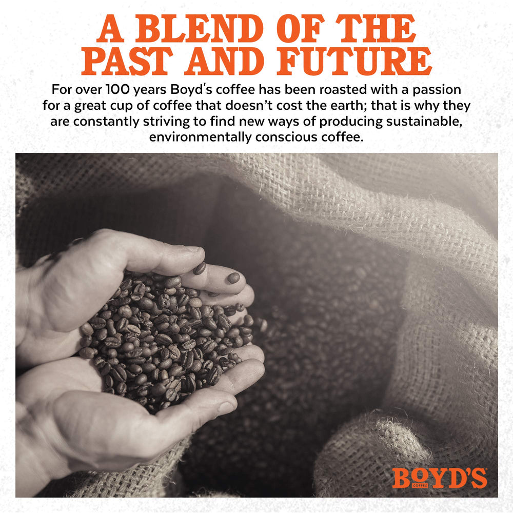 Boyd's Coffee taza lista mostrando crema y cuerpo satisfactorio