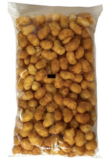 Buc-ee's bolsa abierta en mano para comparar tamaño y porciones