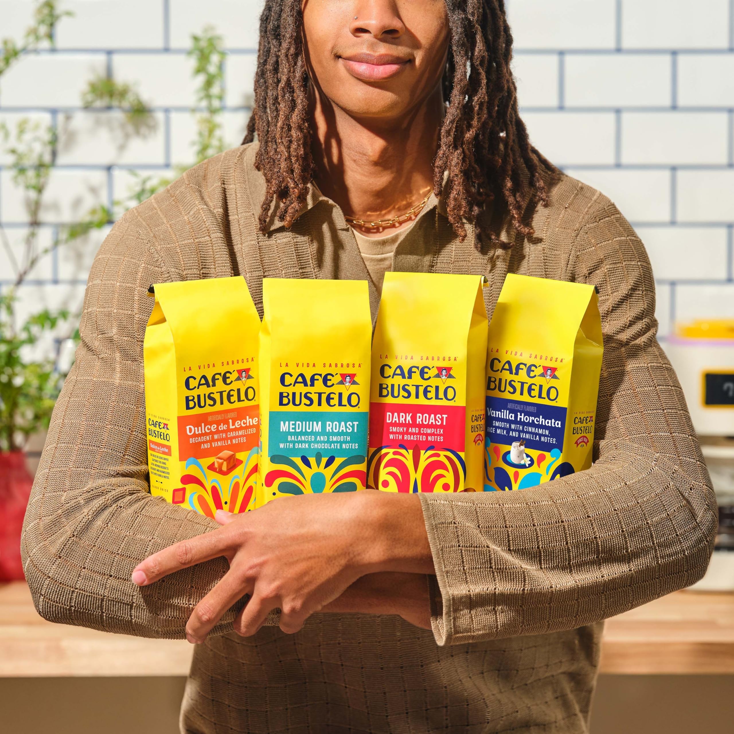 Café Bustelo etiqueta con información nutricional y fecha de empaque
