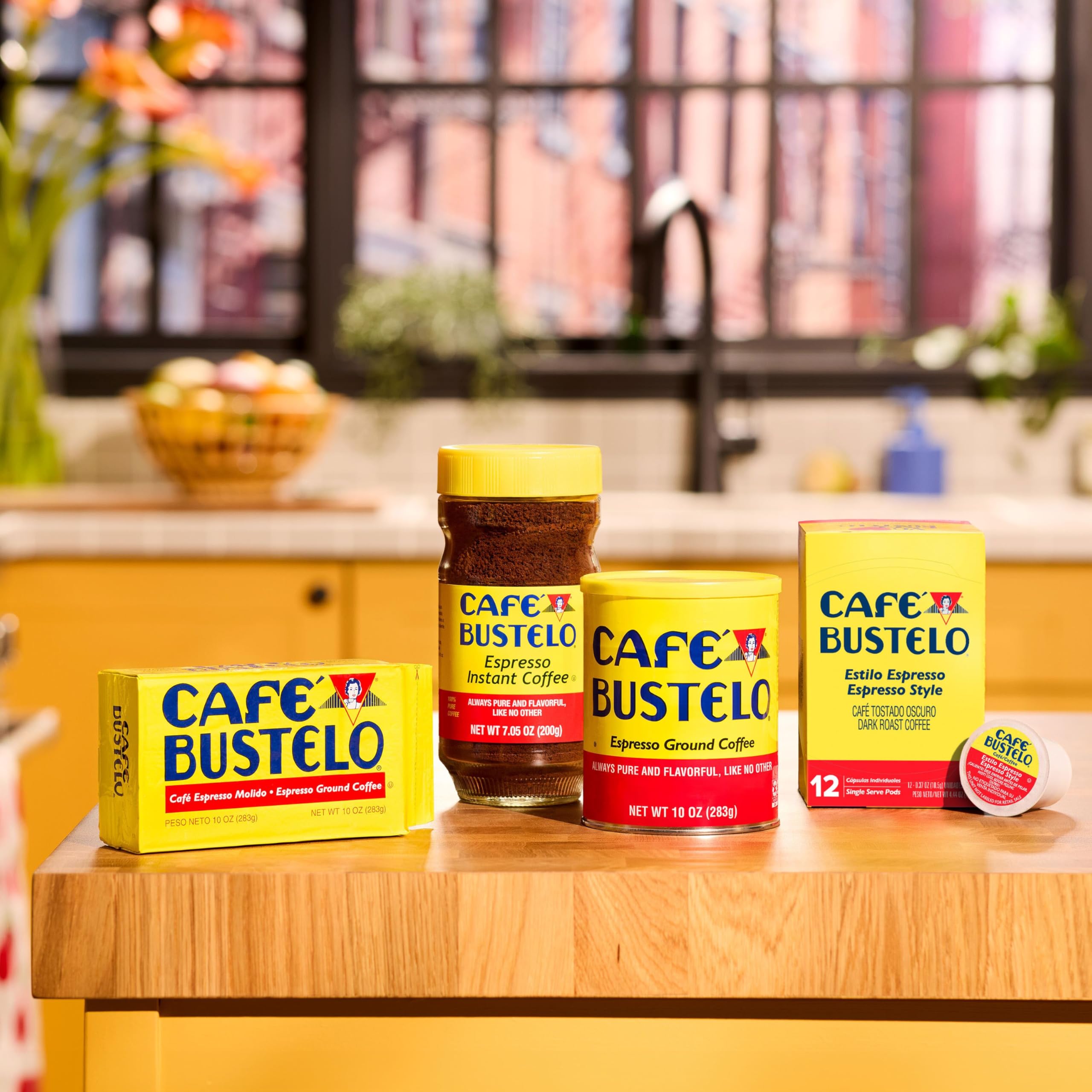 Café Bustelo taza de cafecito servido demostrando cuerpo y crema al servir