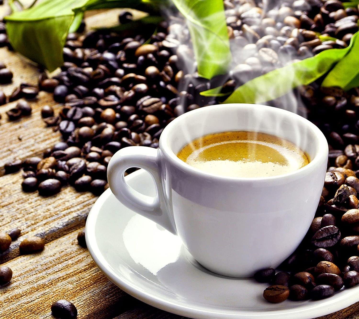 Cafe Pho comparación de tamaño junto a vaso ilustrando porción de 24 g